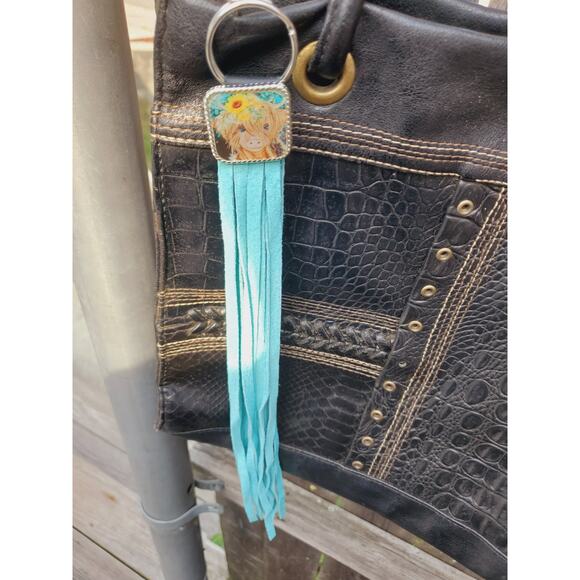 Handmade cow lover boho Leather Fringe Western bag charm, Long fringe keychain - Picture 4 of 4